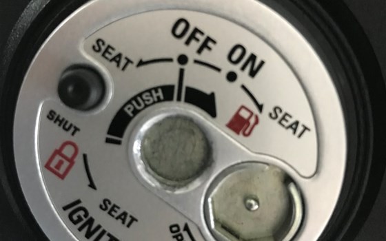 Gebrauchtmotorrad Sym Joymax Z+ 300i - Bild 20