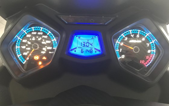 Gebrauchtmotorrad Sym Joymax Z+ 300i - Bild 4