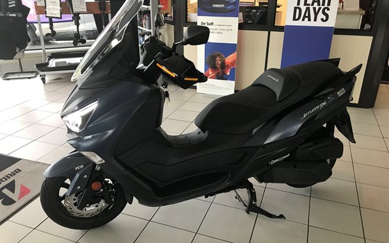 Gebrauchtmotorrad Sym Joymax Z+ 300i - Bild 22