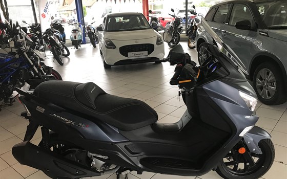 Gebrauchtmotorrad Sym Joymax Z+ 300i - Bild 24