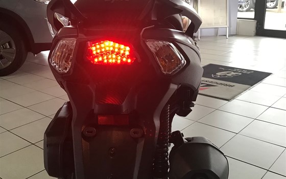 Gebrauchtmotorrad Sym Joymax Z+ 300i - Bild 5