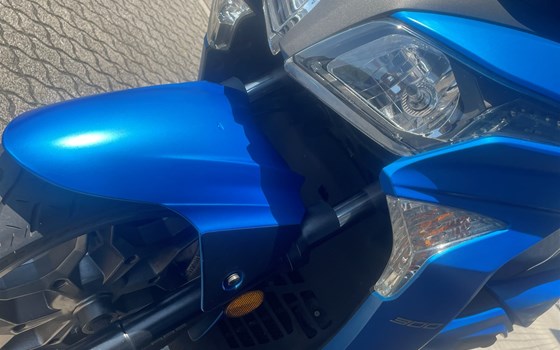 Gebrauchtmotorrad Kymco X-Town 300 ABS - Bild 9