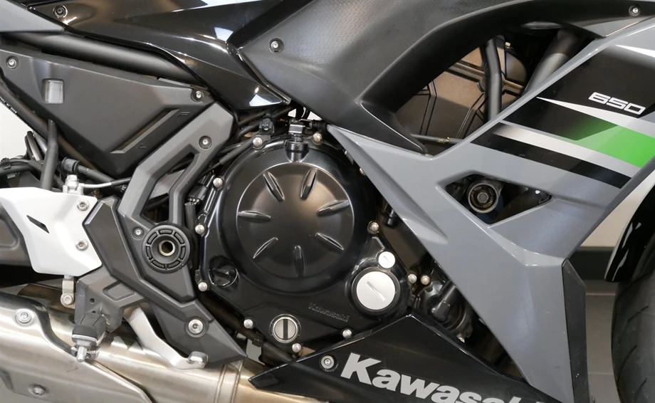 Angebot Kawasaki Ninja 650 Bild 9: Angebot Kawasaki Ninja 650