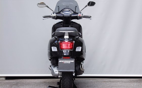 Gebrauchtmotorrad Vespa GTS 300 - Bild 10 Gebrauchtmotorrad Vespa GTS 300 - Bild 10