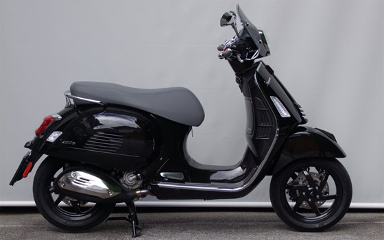 Gebrauchtmotorrad Vespa GTS 300 - Bild 13 Gebrauchtmotorrad Vespa GTS 300 - Bild 13