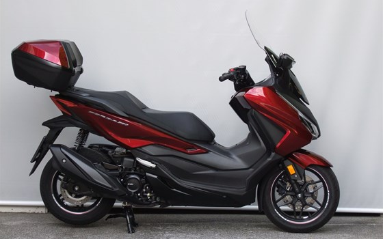 Gebrauchtmotorrad Honda Forza 350 - Bild 11 Gebrauchtmotorrad Honda Forza 350 - Bild 11