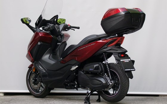 Gebrauchtmotorrad Honda Forza 350 - Bild 6 Gebrauchtmotorrad Honda Forza 350 - Bild 6