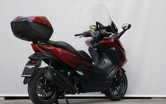 Gebrauchtmotorrad Honda Forza 350 - Bild 9 Gebrauchtmotorrad Honda Forza 350 - Bild 9