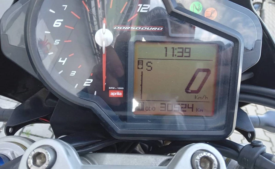 Angebot Aprilia Dorsoduro 750 Bild 5: Angebot Aprilia Dorsoduro 750