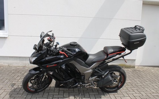 Gebrauchtmotorrad Kawasaki Z1000SX - Bild 1