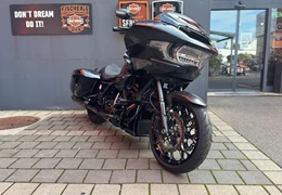 Gebrauchte Harley-Davidson CVO Road Glide ST FLTRXSTSE Gebrauchte Harley-Davidson CVO Road Glide ST FLTRXSTSE