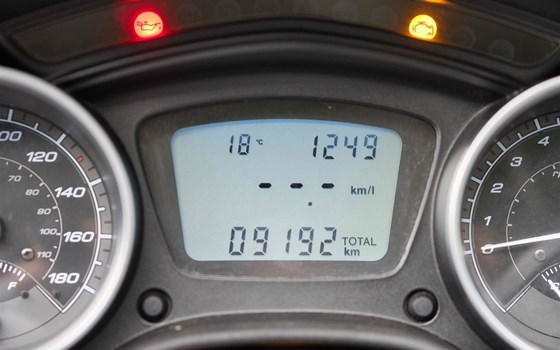 Gebrauchtmotorrad Piaggio MP3 350 ABS-ASR Sport - Bild 5