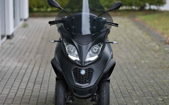 Gebrauchtmotorrad Piaggio MP3 350 ABS-ASR Sport - Bild 6