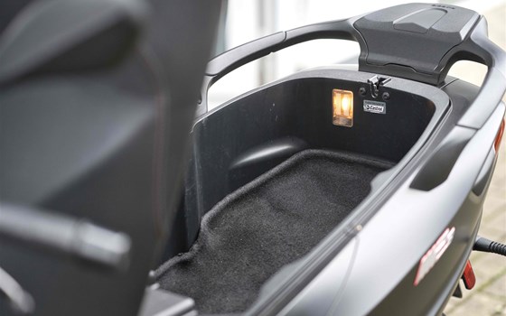 Gebrauchtmotorrad Piaggio MP3 350 ABS-ASR Sport - Bild 7