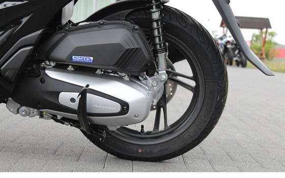 Gebrauchtmotorrad Honda SH125i - Bild 11