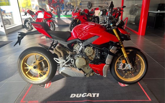 Gebrauchtmotorrad Ducati Streetfighter V4 S - Bild 2