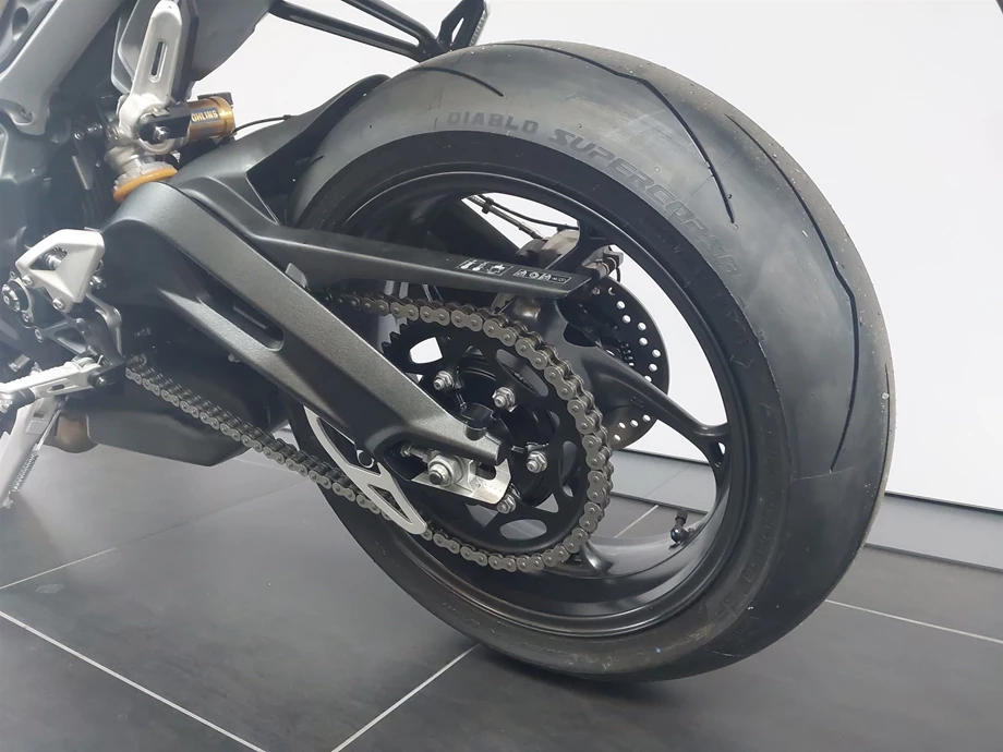 Angebot Triumph Street Triple 765 RS Bild 6: Angebot Triumph Street Triple 765 RS