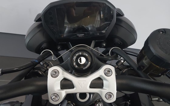 Neufahrzeug Triumph Street Triple 765 RS - Bild 8 Neufahrzeug Triumph Street Triple 765 RS - Bild 8