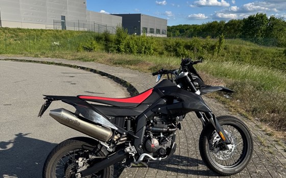 Gebrauchtmotorrad Aprilia SX 125 - Bild 9