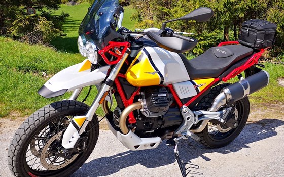 Gebrauchtmotorrad Moto Guzzi V85 TT - Bild 1 Gebrauchtmotorrad Moto Guzzi V85 TT - Bild 1