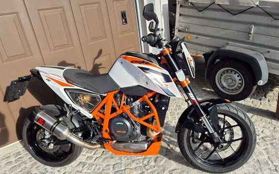 Gebrauchtmotorrad KTM 690 Duke R - Bild 2 Gebrauchtmotorrad KTM 690 Duke R - Bild 2