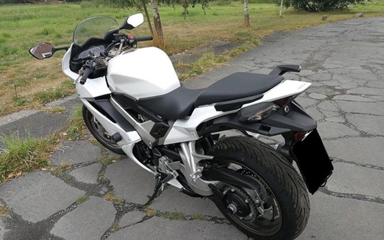 Gebrauchtmotorrad Honda VFR 800 F - Bild 5 Gebrauchtmotorrad Honda VFR 800 F - Bild 5