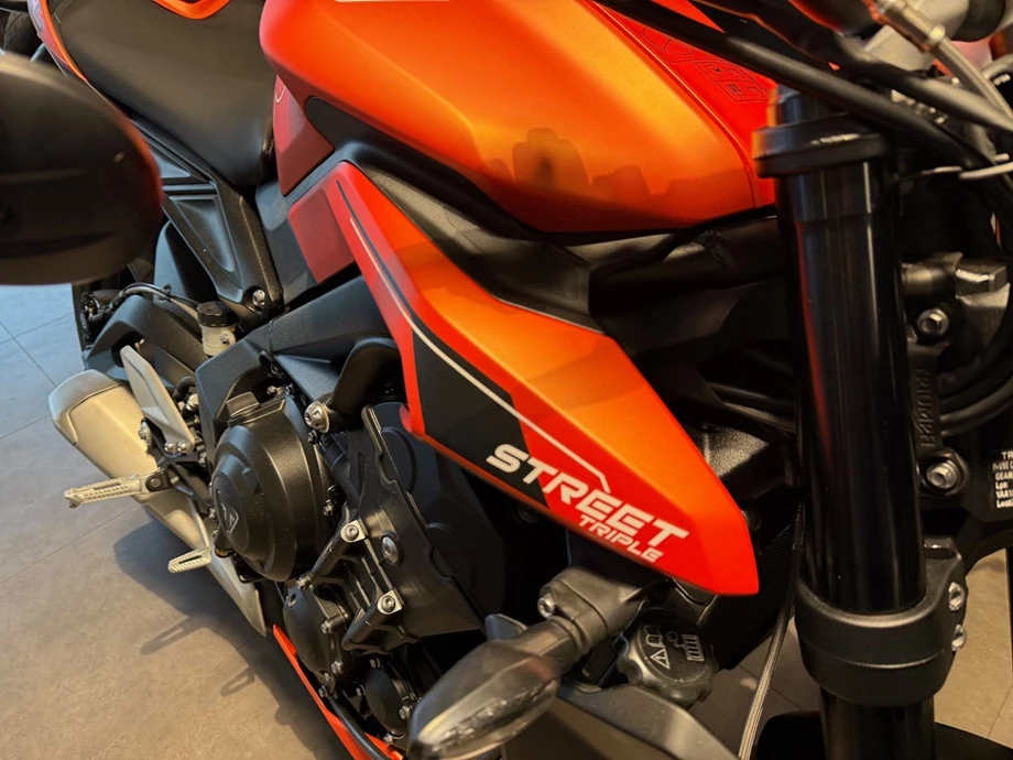 Angebot Triumph Street Triple S A2 Bild 6: Angebot Triumph Street Triple S A2