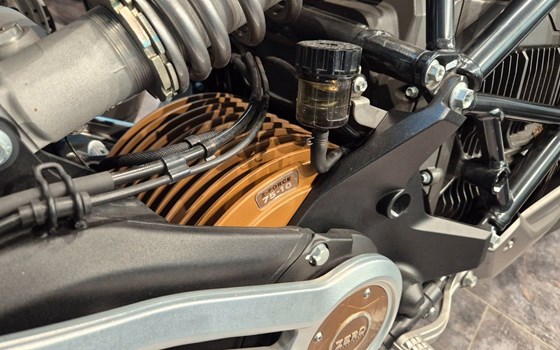 Gebrauchtmotorrad Zero SR - Bild 12