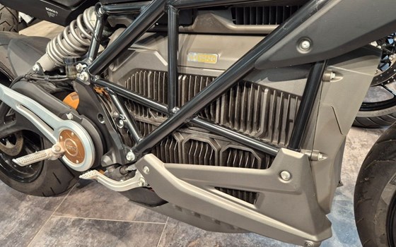 Gebrauchtmotorrad Zero SR - Bild 8