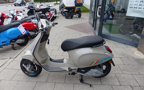 Neufahrzeug Vespa Primavera 125 S - Bild 10