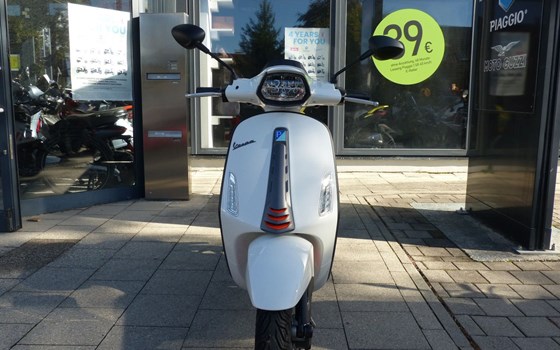 Neufahrzeug Vespa Sprint 125 S - Bild 1