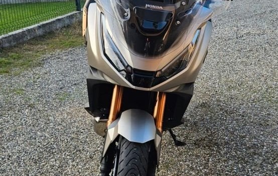 Gebrauchtmotorrad Honda NT1100 DCT Electronic Suspension - Bild 4