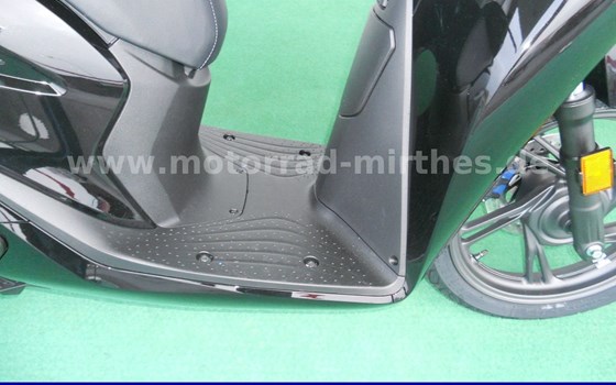 Gebrauchtmotorrad Honda SH125 - Bild 6