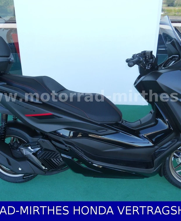 Honda Forza 125