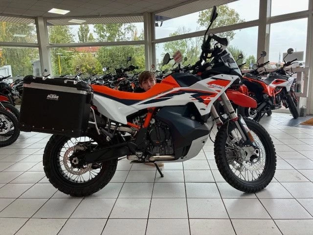 Angebot KTM 890 Adventure R Bild 5: Angebot KTM 890 Adventure R