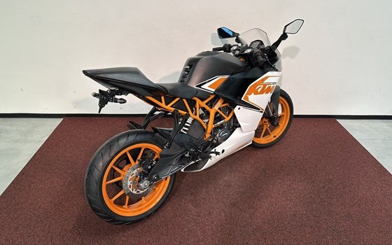 Gebrauchtmotorrad KTM RC 125 - Bild 8