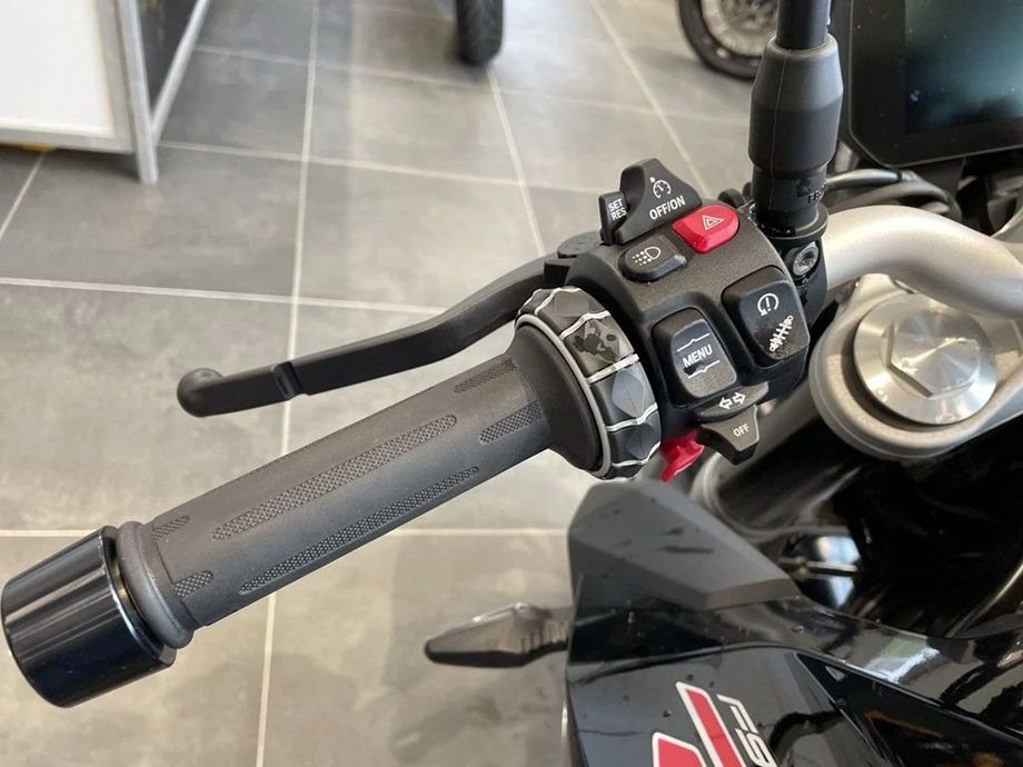 Angebot BMW F 900 R Bild 7: Angebot BMW F 900 R