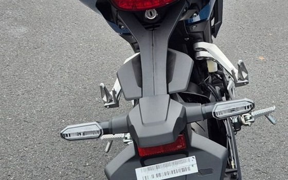 Neufahrzeug Honda CB125R - Bild 9