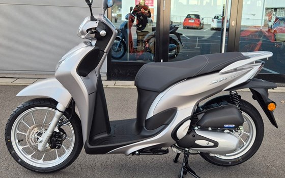 Gebrauchtmotorrad Honda SH Mode 125 - Bild 1