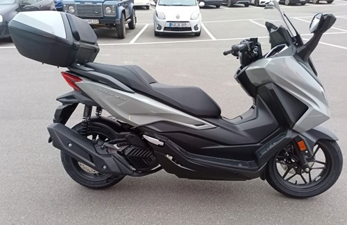 Neumotorrad Honda Forza 125