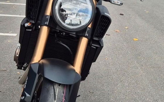 Neufahrzeug Honda CB650R E-Clutch - Bild 13