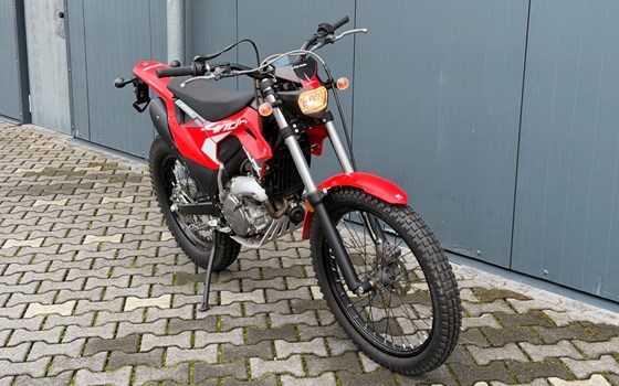 Gebrauchtmotorrad Honda Montesa COTA 4RT 260 - Bild 3