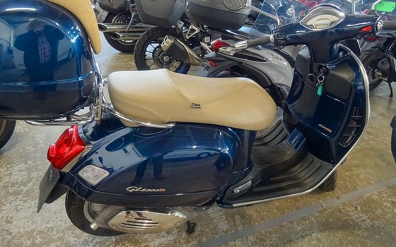 Gebrauchtmotorrad Piaggio MP3 300 ie Sport - Bild 2