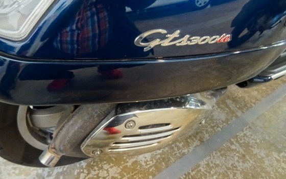 Gebrauchtmotorrad Piaggio MP3 300 ie Sport - Bild 3