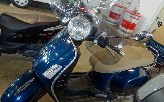 Gebrauchtmotorrad Piaggio MP3 300 ie Sport - Bild 9