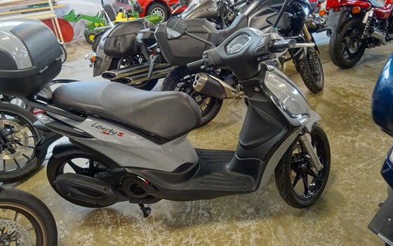 Gebrauchtmotorrad Piaggio Liberty 125 S - Bild 2
