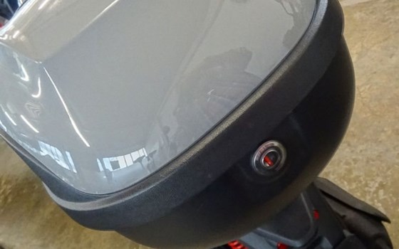 Gebrauchtmotorrad Piaggio Liberty 125 S - Bild 5