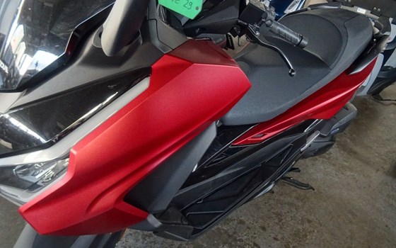 Gebrauchtmotorrad Honda Forza 125 - Bild 4