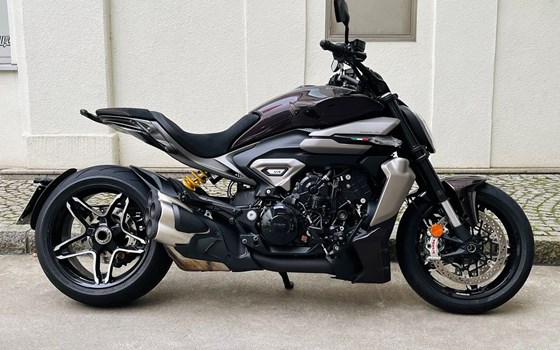 Gebrauchtmotorrad Ducati XDiavel V4 - Bild 1