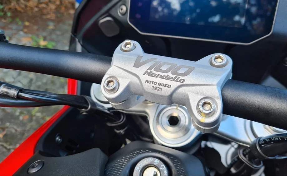 Angebot Moto Guzzi V100 Mandello Bild 2: Angebot Moto Guzzi V100 Mandello